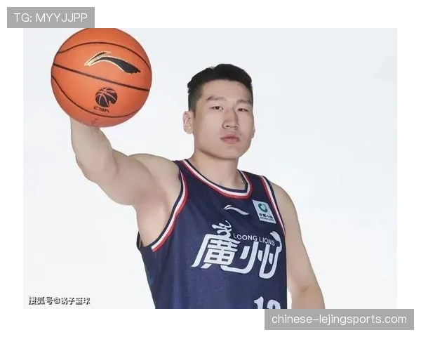 李炎哲场均5.2分适应困难 快节奏比赛暴露移动能力短板