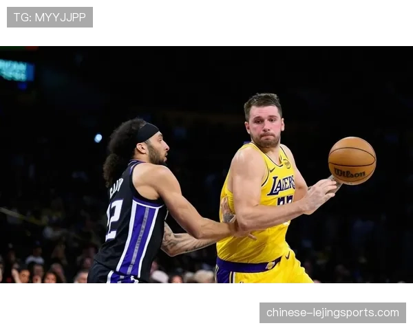东契奇腿筋拉伤康复进度缓慢 湖人进攻组织重任完全落在詹姆斯